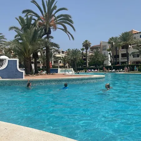 شقة Cura *